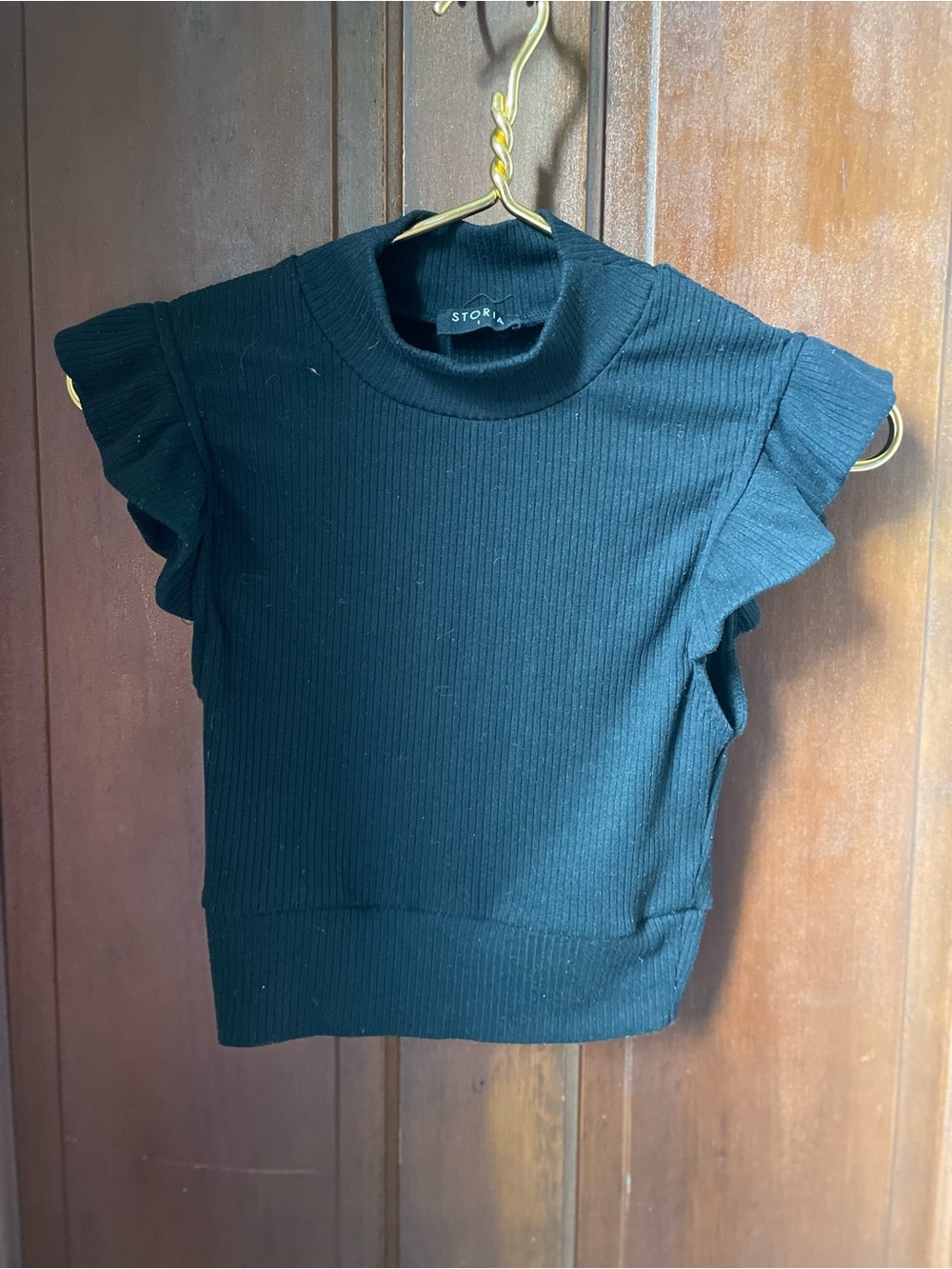 Storia women's small black cropped top